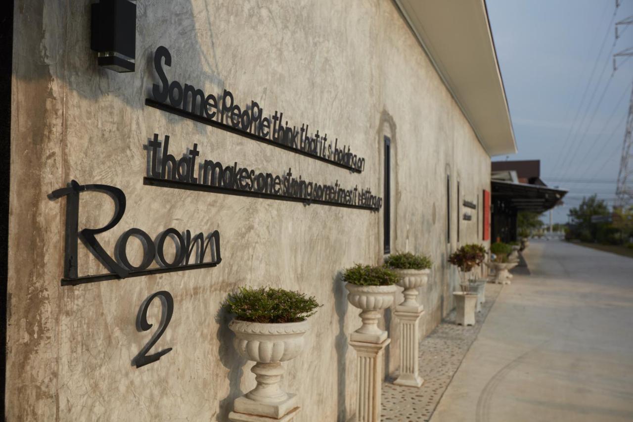 The Sun Resort Ratchaburi Exterior foto